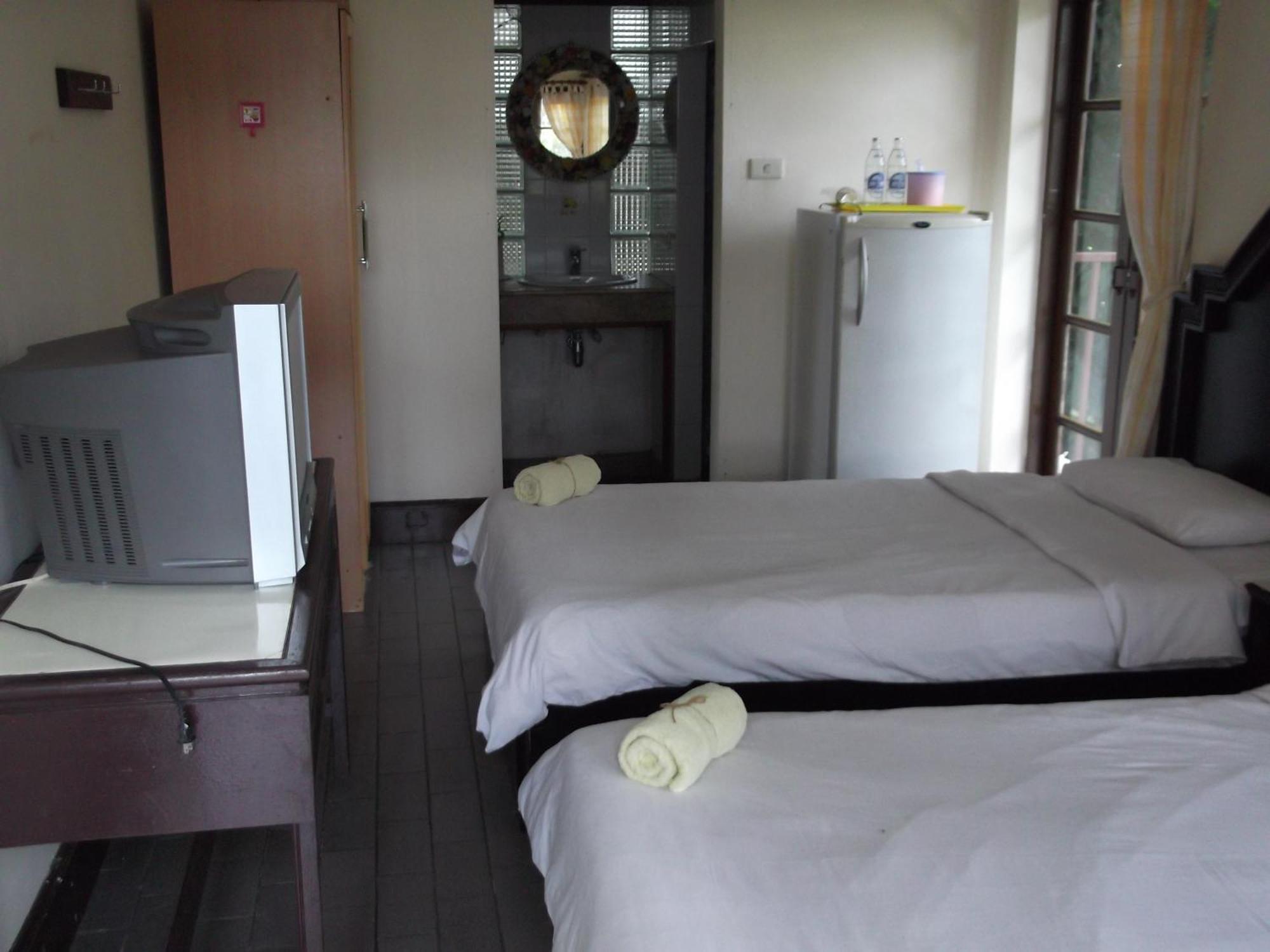 Rim Ping Guest House Чиангмай Экстерьер фото
