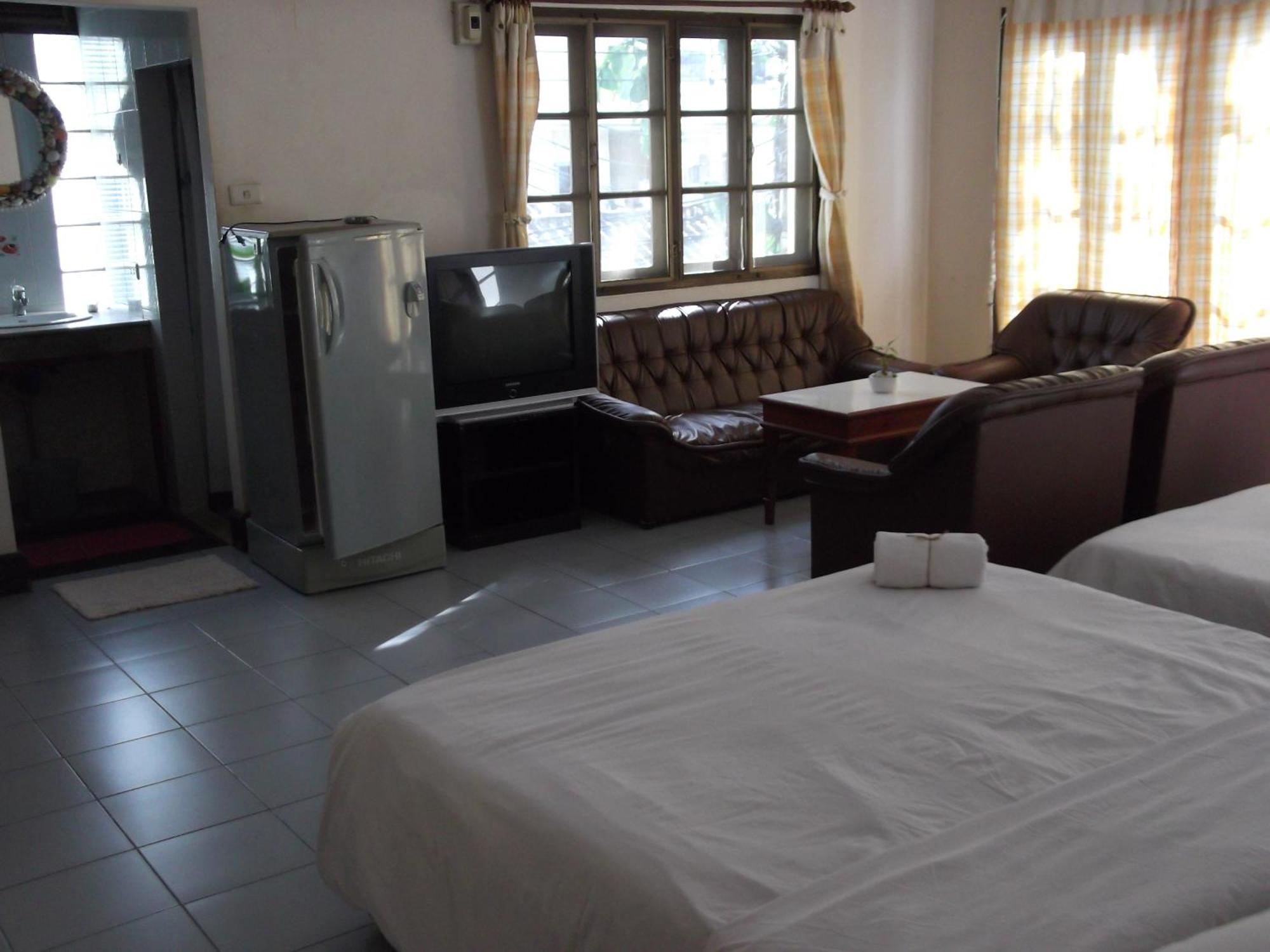 Rim Ping Guest House Чиангмай Экстерьер фото